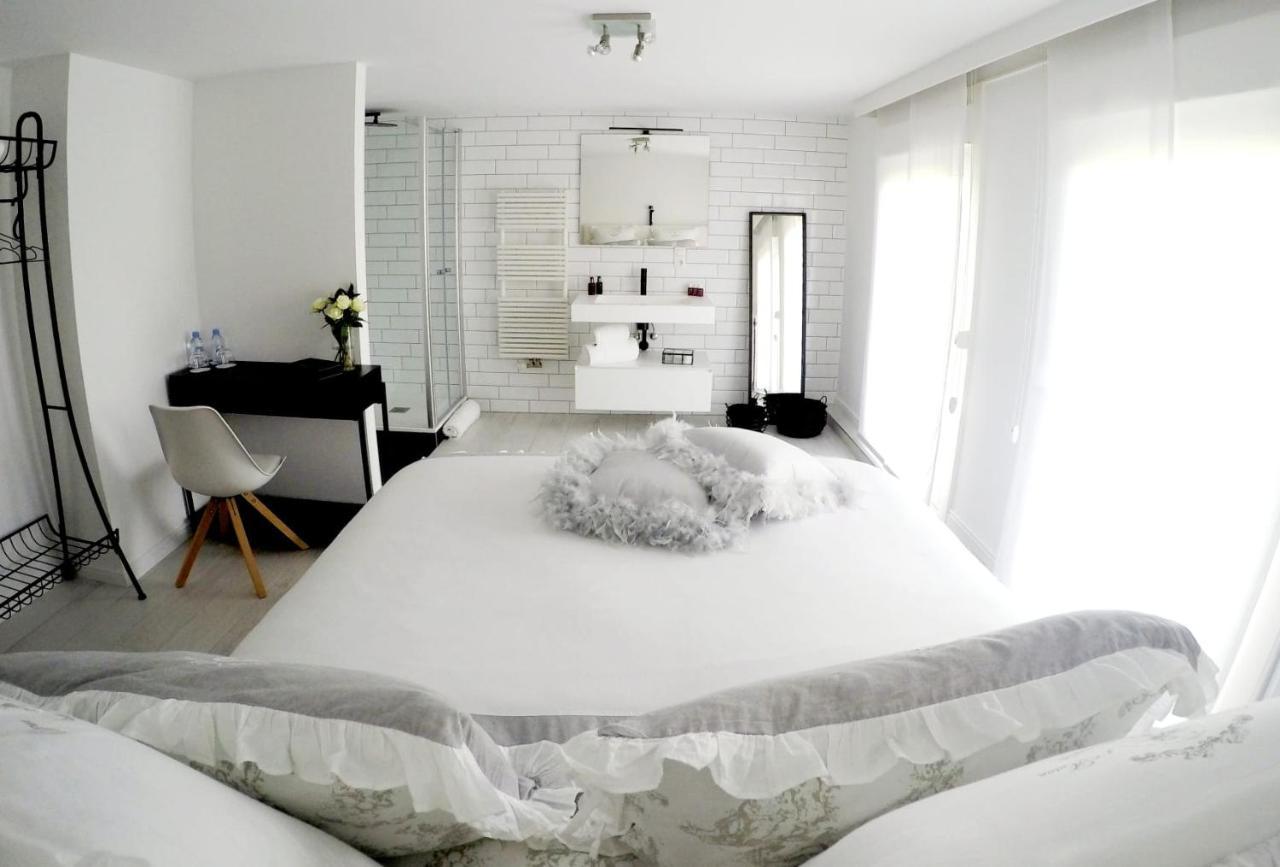 Jardin Du Marais Bed & Breakfast Froyennes Bagian luar foto