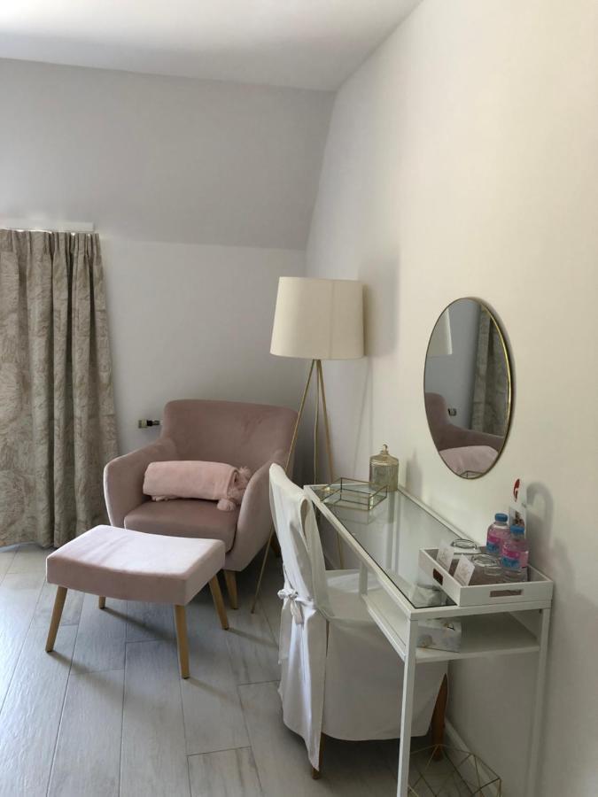 Jardin Du Marais Bed & Breakfast Froyennes Bagian luar foto